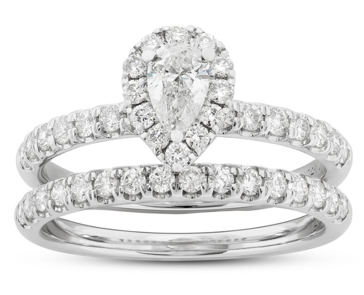 pear-cut diamond bridal set